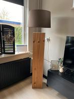 Lamp met steigerhouten poot, Huis en Inrichting, 150 tot 200 cm, Gebruikt, Hout, Ophalen