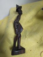 14523)Aziatische man met visnet  hoog  29cm, Antiek en Kunst, Ophalen of Verzenden