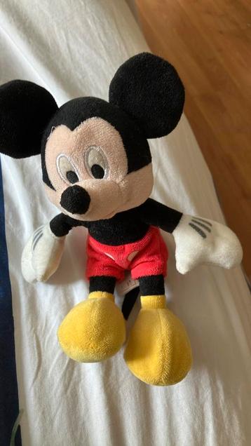 Micky mouse knuffeltje beschikbaar voor biedingen