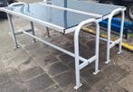 2 Stalen tafels met kunstof blad. € 40 per stuk, Ophalen, Zo goed als nieuw, Rechthoekig, Metaal