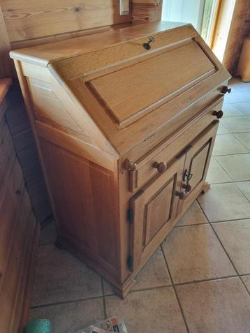 Massief eiken secretaire  beschikbaar voor biedingen