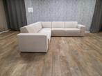 Z.G.A.N Licht Beige Hoekbank van MONTEL, Info@banxtel.nl, 3194DC, Hoekbank, Zo goed als nieuw