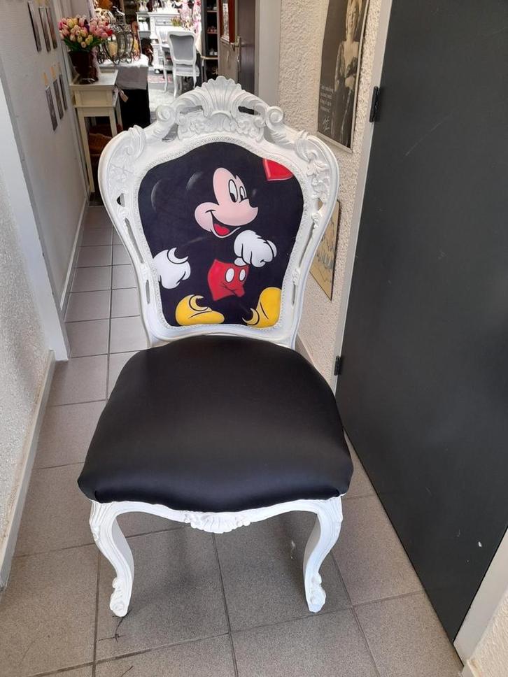 1 x barok stoel mickey mouse geheel opnieuw gestoffeerd, Antiek en Kunst, Antiek | Meubels | Stoelen en Banken, Ophalen of Verzenden
