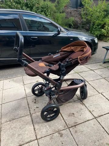 Jane Matrix 2 lie flat complete auto and kinderwagen isofix beschikbaar voor biedingen