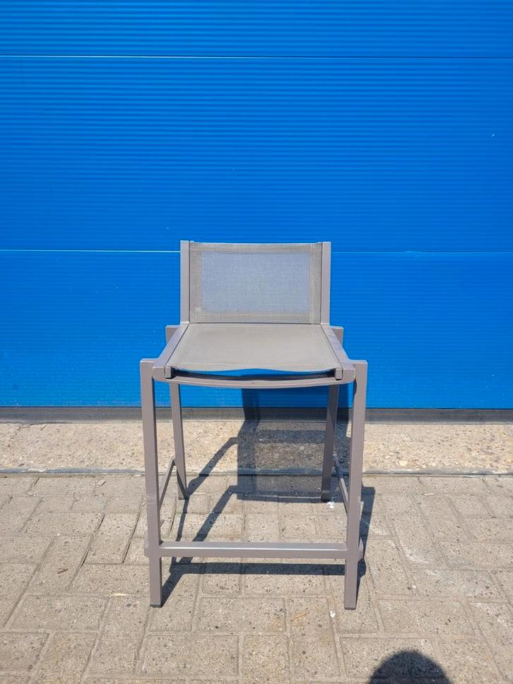 Satelliet barkrukken grijs half hoog zeer stevig, Huis en Inrichting, Barkrukken, Zo goed als nieuw, 60 tot 90 cm, 5 krukken of meer