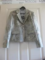 Nieuwe suedine blazer van B Three, maat 40, Kleding | Dames, Jasjes, Kostuums en Pakken, Maat 38/40 (M), Verzenden, Nieuw, Jasje