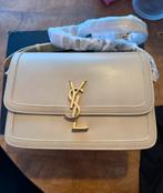 Yves Saint Laurent, Ophalen of Verzenden, Nieuw, Beige, Schoudertasje