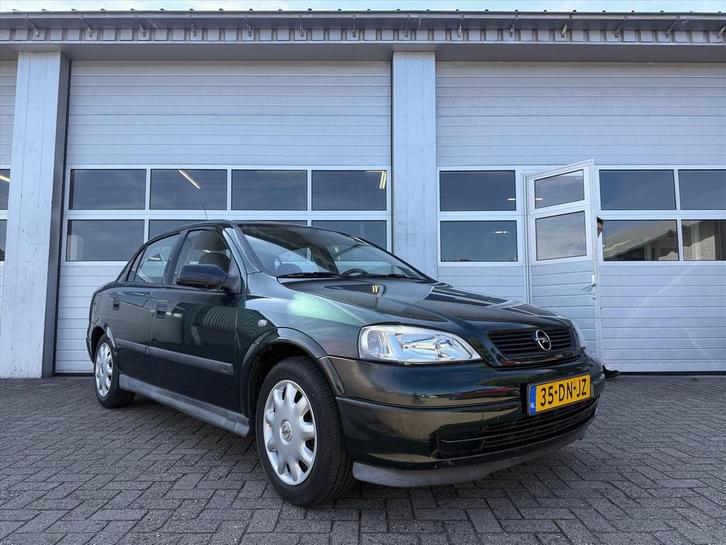 Opel Astra 1.6 I SDN, Auto's, Oldtimers, Bedrijf, Te koop, Centrale vergrendeling, Elektrische buitenspiegels, Elektrische ramen