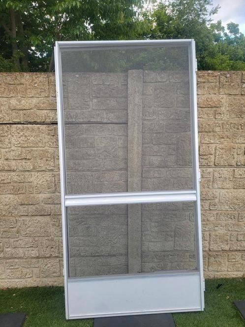 Aluminium vliegendeur RECHTS + Pomp SPLINTERNIEUW!! 120x210, Doe-het-zelf en Verbouw, Deuren en Horren, Nieuw, Buitendeur, 200 tot 215 cm