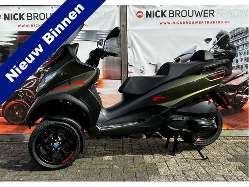 Piaggio MP3 500 HPE Adv. Olive green / 1 jaar gar., Motoren, Motoren | Piaggio, Bedrijf, Overig, 12 t/m 35 kW, 1 cilinder