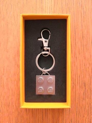 Lego 90 years of play metalen sleutelhanger Nieuw beschikbaar voor biedingen