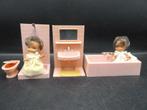 Vintage roze badkamertje poppenhuismeubeltjes, Ophalen of Verzenden, Zo goed als nieuw, Poppenhuis