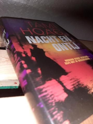 Nachten Ontij - Tami Hoag beschikbaar voor biedingen