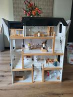Houten Poppenhuis met Meubels & Poppetjes, Kinderen en Baby's, Speelgoed | Poppenhuizen, Ophalen, Zo goed als nieuw, Poppenhuis