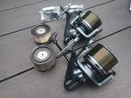 2x Shimano Speedmaster14000xtc + reservespoelen (nieuwstaat), Watersport en Boten, Hengelsport | Karpervissen, Ophalen of Verzenden