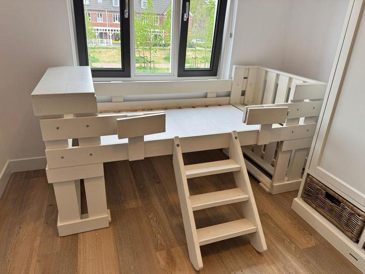 Kinderbed halfhoogslaper 80x190 met trapje, Kinderen en Baby's, Kinderkamer | Stapelbedden en Hoogslapers, Gebruikt, Halfhoogslaper