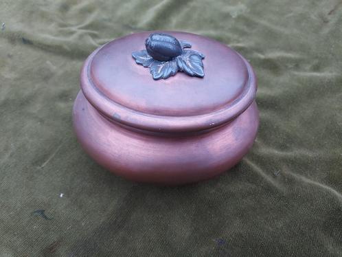 Biedermeier koperen dekseldoos met tinnen ornament., Antiek en Kunst, Antiek | Koper en Brons, Koper, Verzenden