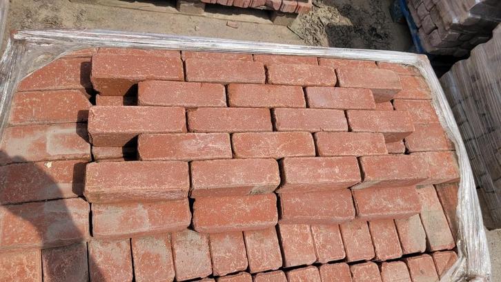 jong gebruikt dikformaat / rood, Tuin en Terras, Tegels en Klinkers, Zo goed als nieuw, Klinkers, Keramiek, 10 m² of meer, Ophalen of Verzenden