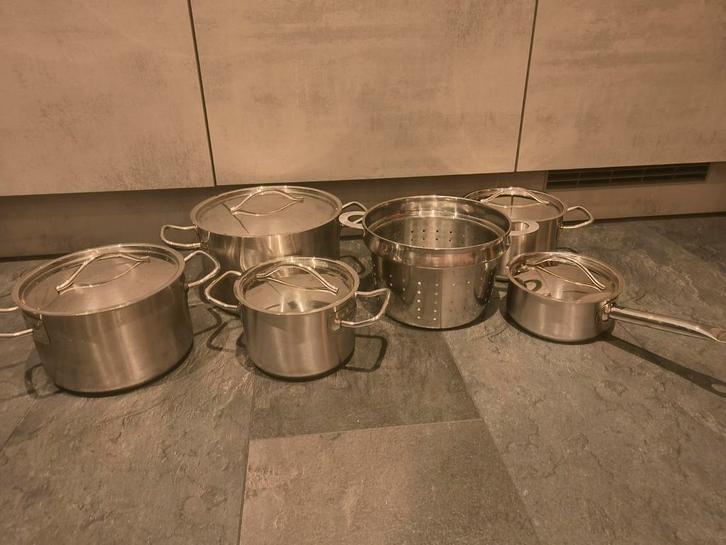 Complete Pannenset Sola - RVS - Verschillende Maten, Huis en Inrichting, Keuken | Potten en Pannen, Gebruikt, Pannenset, Rvs, Inductieplaat