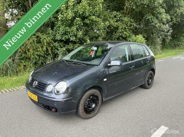 Volkswagen Polo 1.4-16V Highline NIEUWE APK! beschikbaar voor biedingen