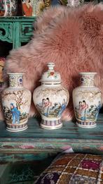 Vintage/Chinese/Vazen/Vaas/Kaststel, Ophalen of Verzenden