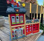 Hape houten brandweerkazerne, Kinderen en Baby's, Speelgoed | Houten speelgoed, Ophalen of Verzenden, Zo goed als nieuw, Overige typen