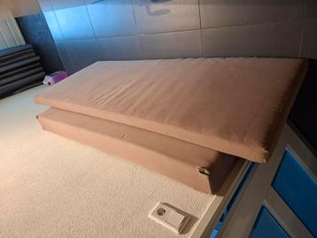 Kussen voor palletbank in de tuin. Alleen nieuwe hoes Gratis beschikbaar voor biedingen