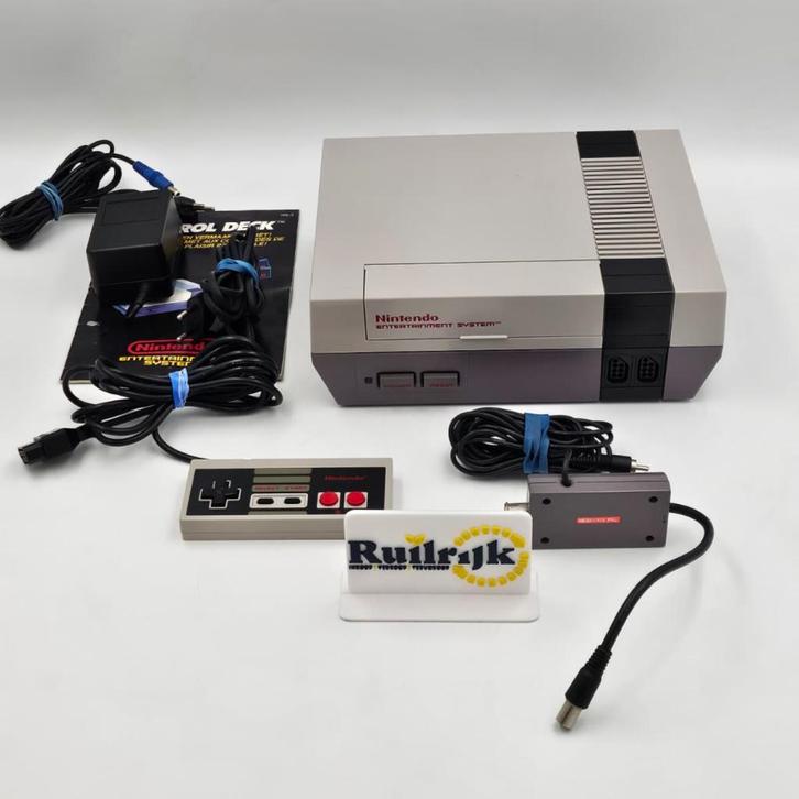 Nintendo Entertainment system - NES console + 1 controller, Spelcomputers en Games, Spelcomputers | Nintendo NES, Zo goed als nieuw