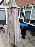 Parasol met voet, Ophalen, Gebruikt