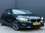 BMW 1-serie 118i Executive Edition | M SPORT | CARPLAY | LEE, Auto's, BMW, Gebruikt, Bedrijf, 3 cilinders, Onderhoudsboekje