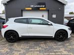 Volkswagen Scirocco 1.4 TSI Highline*Clima*Nap*NieuweApk*, Voorwielaandrijving, Stof, Gebruikt, Zwart