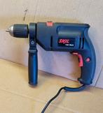 Te koop aangeboden Skil boormachine en het is ook een Klopbo, Doe-het-zelf en Verbouw, Gereedschap | Boormachines, Ophalen, Zo goed als nieuw