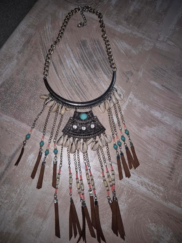 Bohemian Ketting met Schelpen en Hangers, Sieraden, Tassen en Uiterlijk, Kettingen, Zo goed als nieuw, Overige materialen, Overige kleuren