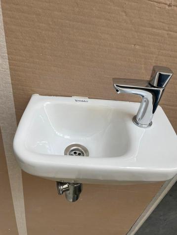 Duravit fontein wc met kraan Hans Grohe beschikbaar voor biedingen