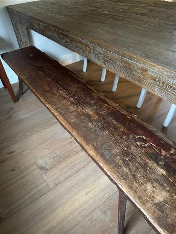 Mooie eettafel bank! beschikbaar voor biedingen