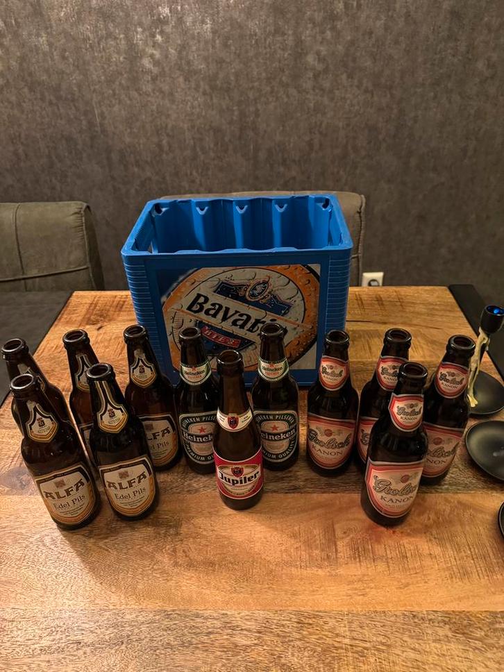 Diverse oude bierflesjes, Verzamelen, Biermerken, Zo goed als nieuw, Flesje(s), Heineken, Ophalen of Verzenden