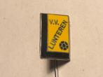 Emaille V.V. LUNTEREN VOETBALCLUB Speld (Geel/Zwart)., Verzenden, Zo goed als nieuw, Sport, Speldje of Pin