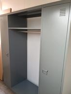 Te koop mooie industriële look kledingkast, Huis en Inrichting, Kasten | Roldeurkasten en Archiefkasten, Ophalen, Gebruikt, Meerdere deuren