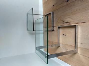 2 Gebra vintage design bijzettafels 120,- voor 2. In 1 koop. beschikbaar voor biedingen