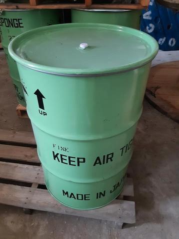 200 Liter Vaten/Tonnen - Ideaal voor Diverse Toepassingen beschikbaar voor biedingen