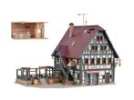 VOLLMER 47711: bouwpakket slagerij met terras, Overige merken, Gelijkstroom of Wisselstroom, Brug, Tunnel of Gebouw, Nieuw