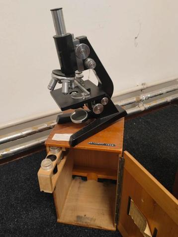 Microscoop Reichert 1958 beschikbaar voor biedingen