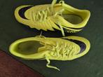 Voetbalschoenen, Sport en Fitness, Voetbal, Schoenen, Zo goed als nieuw, Maat M, Ophalen of Verzenden