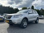 Hyundai Santa Fe 2.2 CRDi Style *7-PERS | VOLLEDER | NAVI-FU, Auto's, Hyundai, Te koop, Zilver of Grijs, 205 €/maand, 14 km/l