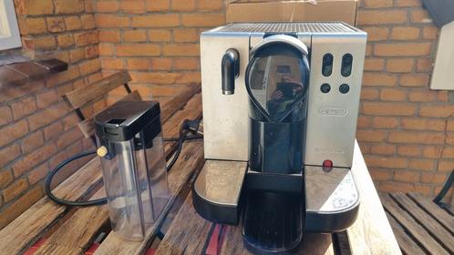 Nespresso DeLonghi Lattissima Koffiemachine, Witgoed en Apparatuur, Koffiezetapparaten, Niet werkend, Koffiepads en cups, Koffiemachine