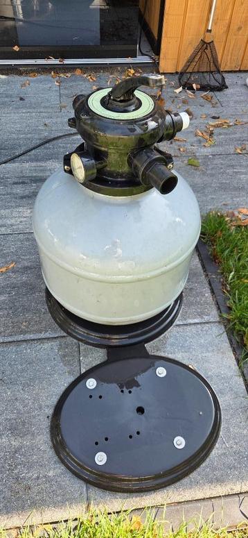 Zandfilter zwembad + nieuw zand beschikbaar voor biedingen