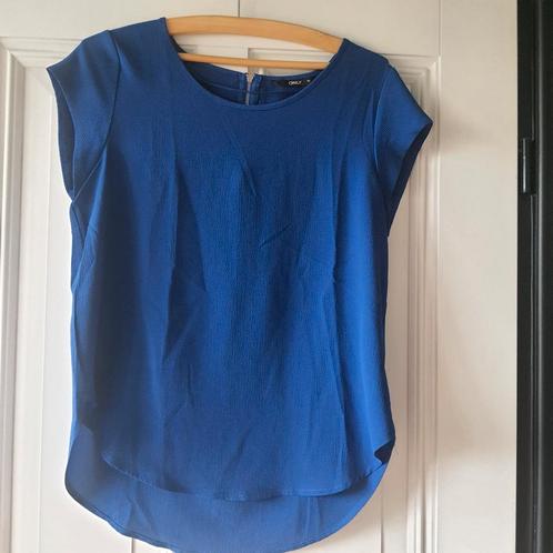 Mooie kobalt blauwe top maat 36 van only, Kleding | Dames, Tops, Zo goed als nieuw, Maat 36 (S), Blauw, Zonder mouw, Ophalen