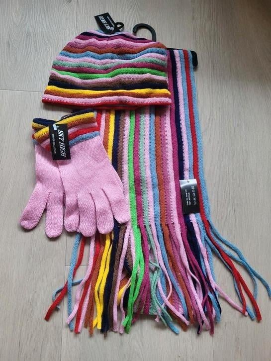 Sky High Winterset - Muts, Sjaal & Handschoenen, Maat 38/40 (M), Sky High, Nieuw, Ophalen of Verzenden