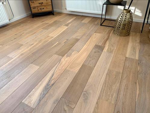 Nieuw Eiken houten vloer gerookt wit geolied €30,- per m², Huis en Inrichting, Stoffering | Vloerbedekking, Nieuw, Parket, Wit