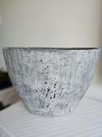 Intratuin rustieke plantenpot 43 cm breed en 32 cm hoog, Ophalen of Verzenden, Zo goed als nieuw, Rond, Aardewerk